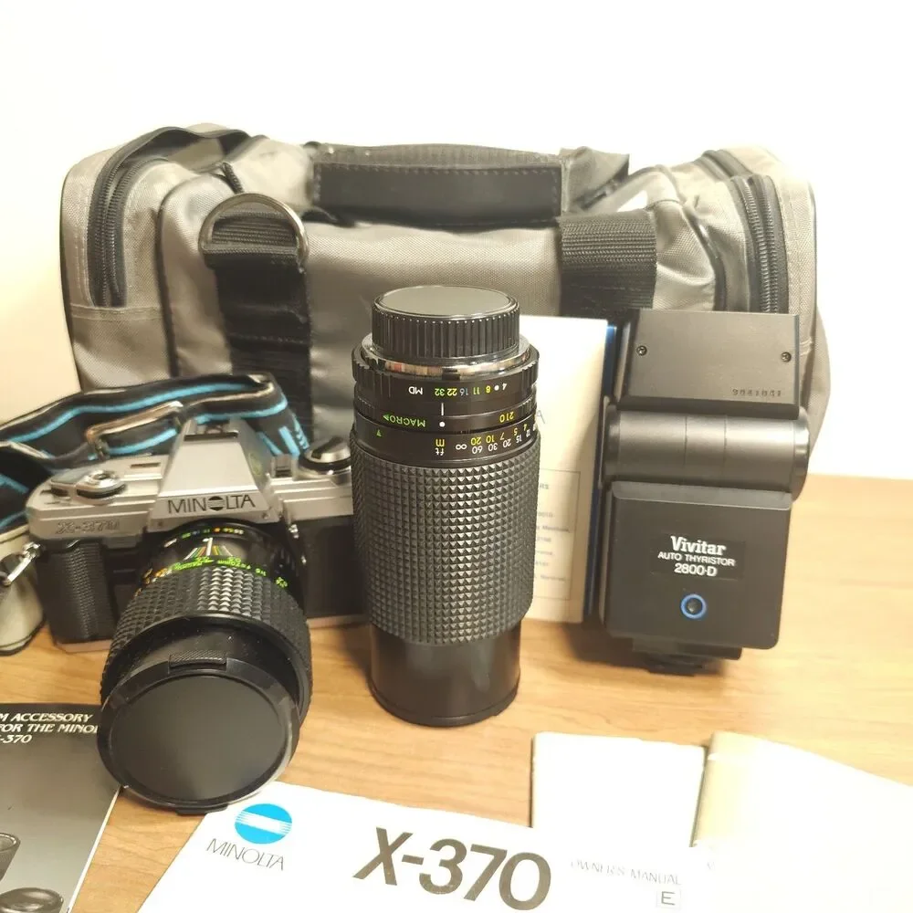 Vintage Minolta X-370 35mm SLR Camera w/2-lens, 28-70mm, 70-210 mm,Vivitar Flash